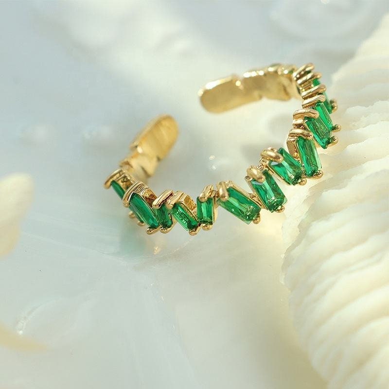 Gold Emerald Baguette Opal Ring, Stackable Ringlet, Layer Midi Band Decor, Green Black Gemstone Jewelry, Promise Gift for Her, Unique Detail